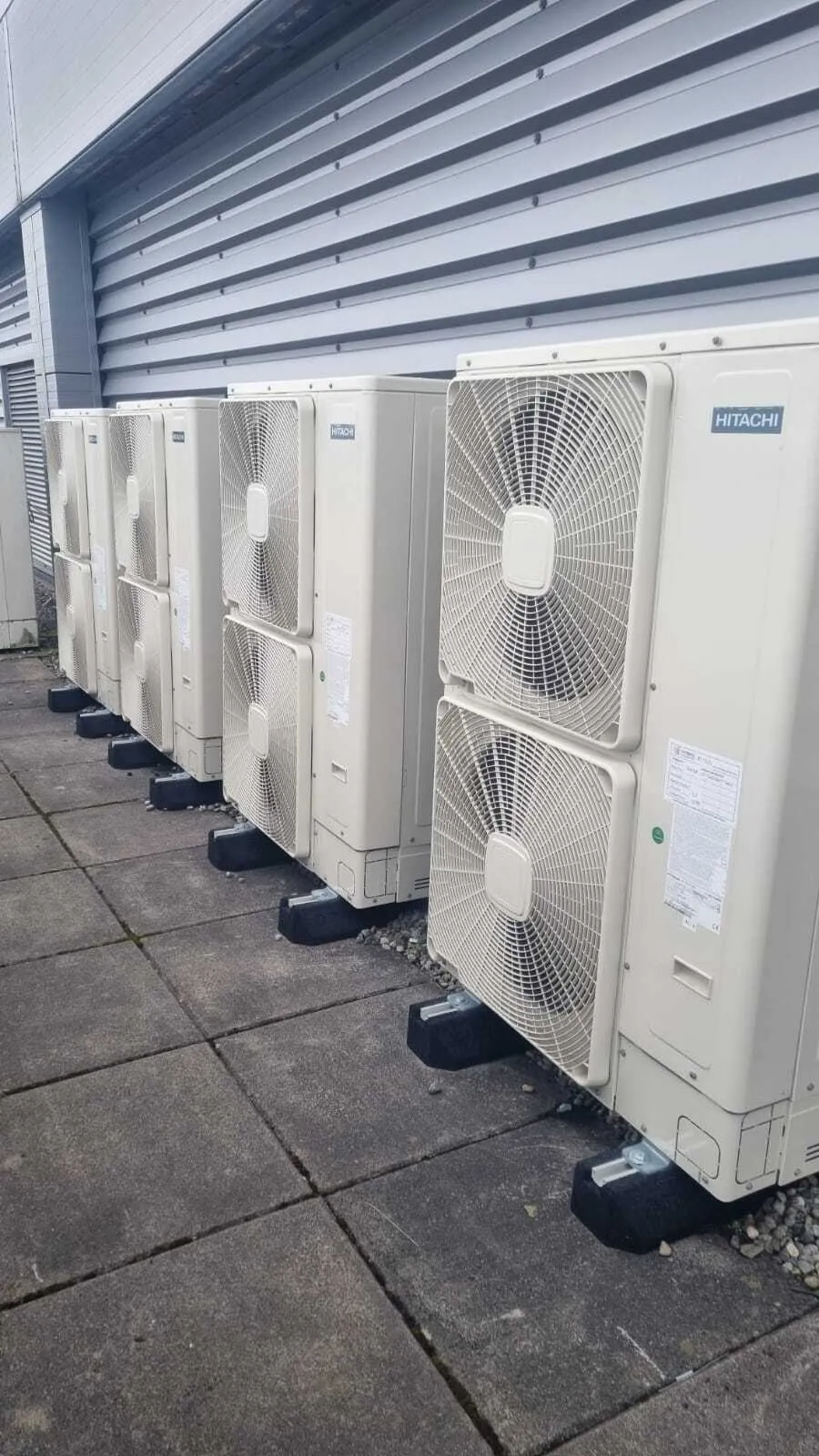 Hitachi outdoor units on a rooftop