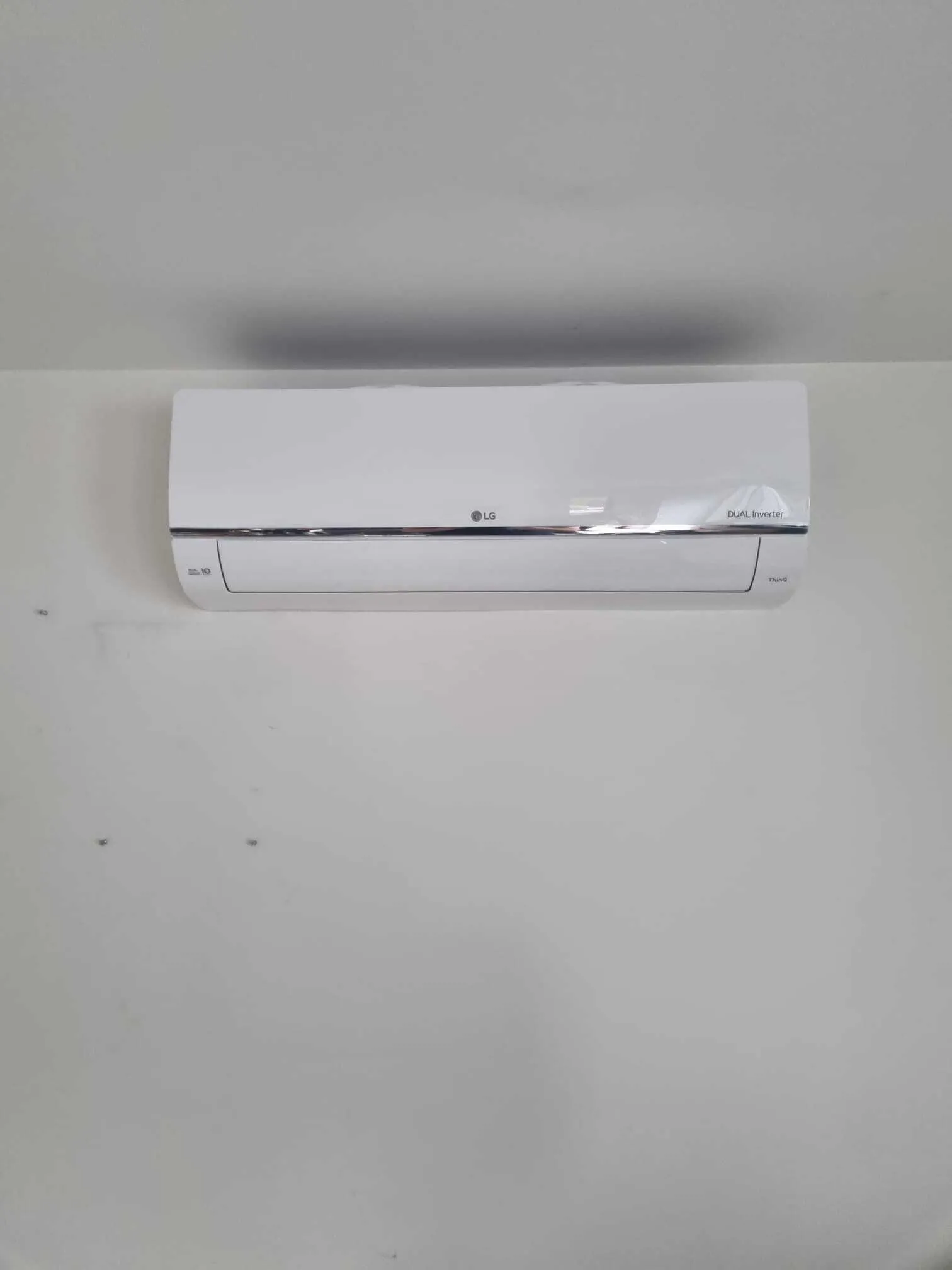 LG wall-mounted indoor air conditioning unit